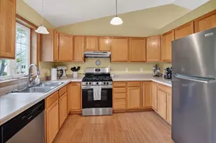 6453 Tonkinese Trail, Madison, WI 53719 - Photo 8