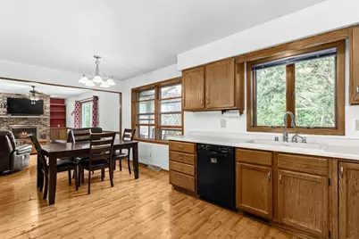 704 Meadow Court, DeForest, WI 53532 - Photo 6