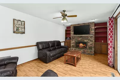 704 Meadow Court, DeForest, WI 53532 - Photo 10