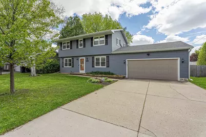 713 Park Avenue, DeForest, WI 53532 - Photo 2