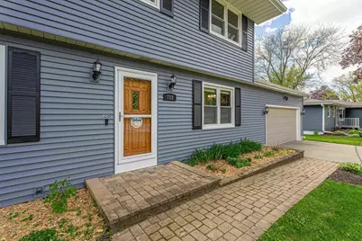713 Park Avenue, DeForest, WI 53532 - Photo 2