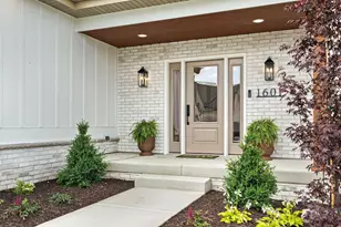 1601 Ginger Ln, Waunakee, WI 53593 - Photo 2