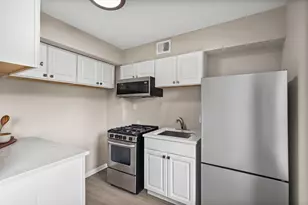 2 Sherman Terrace, Madison, WI 53704 - Photo 6