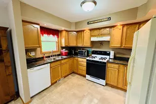 306 S Richards St, Orfordville, WI 53576 - Photo 8