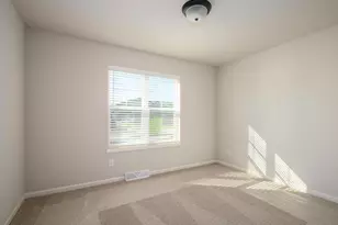 40 Spittlebug Cir, Madison, WI 53718 - Photo 12