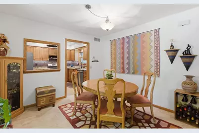 7925 W Oakbrook Circle, Madison, WI 53717 - Photo 10