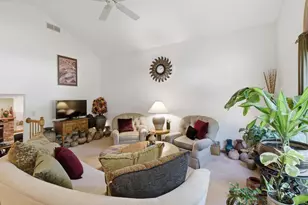 7925 W Oakbrook Cir, Madison, WI 53717 - Photo 4