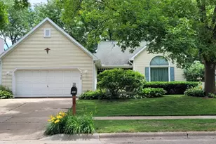 7925 W Oakbrook Cir, Madison, WI 53717 - Photo 1