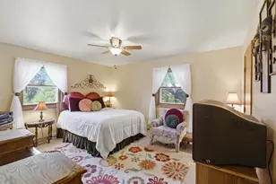 7925 W Oakbrook Cir, Madison, WI 53717 - Photo 18