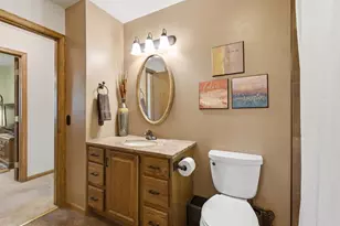 7925 W Oakbrook Cir, Madison, WI 53717 - Photo 20