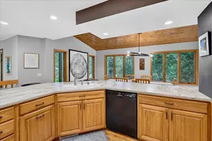 6130 Old Middleton Rd, Madison, WI 53705 - Photo 26