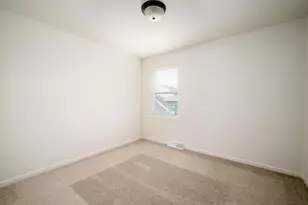 2526 Wexford Wy, Fitchburg, WI 53711 - Photo 12