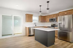2526 Wexford Wy, Fitchburg, WI 53711 - Photo 4