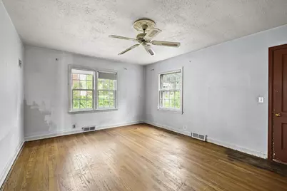 3209 Topping Road, Madison, WI 53705 - Photo 2