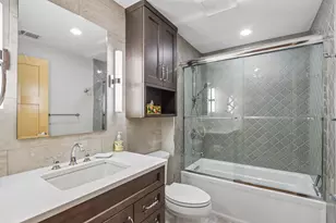 808 Williamson St, Madison, WI 53703 - Photo 18