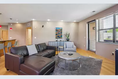 808 Williamson Street #207, Madison, WI 53703 - Photo 4
