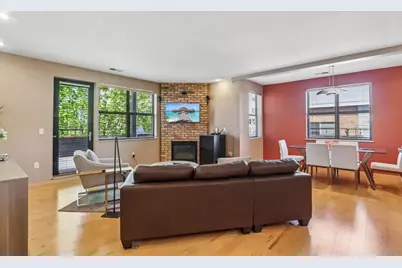 808 Williamson Street #207, Madison, WI 53703 - Photo 4