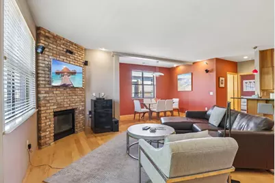 808 Williamson Street #207, Madison, WI 53703 - Photo 2