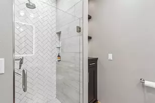 808 Williamson St, Madison, WI 53703 - Photo 14
