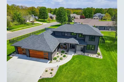 347 Fairway Circle, Edgerton, WI 53534 - Photo 2