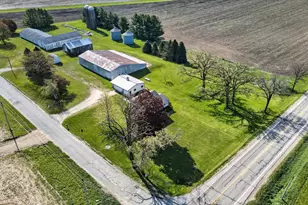 14529 Spring Valley Rd, Orfordville, WI 53576 - Photo 6