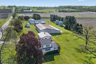 14529 Spring Valley Rd, Orfordville, WI 53576 - Photo 4