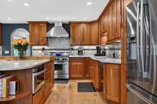 21 Larkin St, Madison, WI 53705 - Photo 8