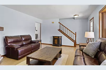5737 Williamsburg Way, Fitchburg, WI 53719 - Photo 4