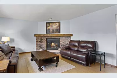 5737 Williamsburg Way, Fitchburg, WI 53719 - Photo 8