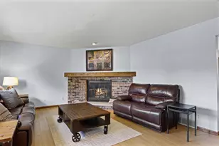5737 Williamsburg Way, Fitchburg, WI 53719 - Photo 8