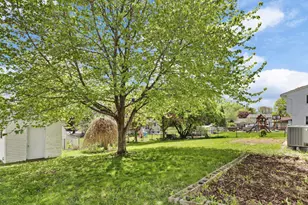 5737 Williamsburg Way, Fitchburg, WI 53719 - Photo 36