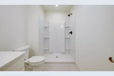 105 E Lakeview Avenue, Madison, WI 53716 - Photo 30