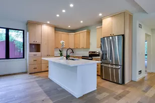 105 E Lakeview Ave, Madison, WI 53716 - Photo 10