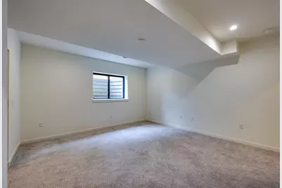 105 E Lakeview Avenue, Madison, WI 53716 - Photo 26