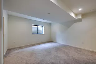 105 E Lakeview Ave, Madison, WI 53716 - Photo 26