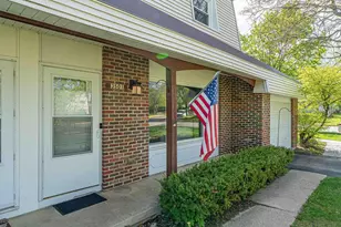 3501 Valley Ridge Rd, Middleton, WI 53562 - Photo 2
