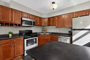 3501 Valley Ridge Rd, Middleton, WI 53562 - Photo 8