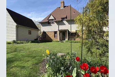 2303 Chamberlain Avenue, Madison, WI 53726 - Photo 2
