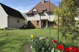 2303 Chamberlain Ave, Madison, WI 53726 - Photo 2
