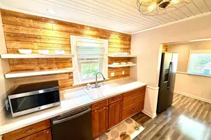 2942 Bluff St, Madison, WI 53705 - Photo 16