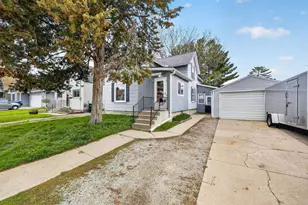 507 N Lincoln Ave, Beaver Dam, WI 53916 - Photo 2
