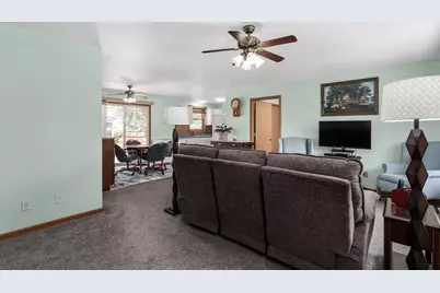 206 Cedar Avenue, Delavan, WI 53115 - Photo 4