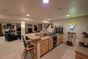125 Meadow Ridge Ln, Madison, WI 53704 - Photo 28