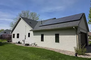 125 Meadow Ridge Ln, Madison, WI 53704 - Photo 44