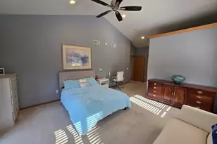 125 Meadow Ridge Ln, Madison, WI 53704 - Photo 12