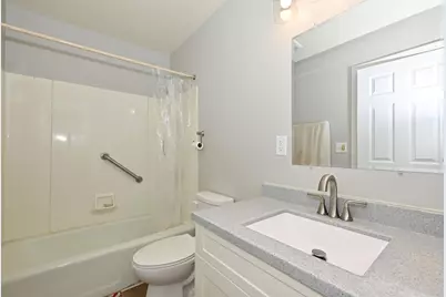 201 Maple Avenue, Waukesha, WI 53186 - Photo 20
