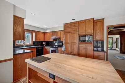 4802 Country Meadows Road, Brooklyn, WI 53521 - Photo 26