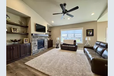 2020 Goldfinch Lane, Sauk City, WI 53583 - Photo 8
