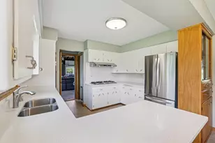 1909 Weber Dr, Sun Prairie, WI 53590 - Photo 8