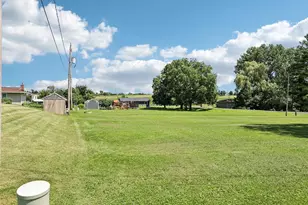 1909 Weber Dr, Sun Prairie, WI 53590 - Photo 36